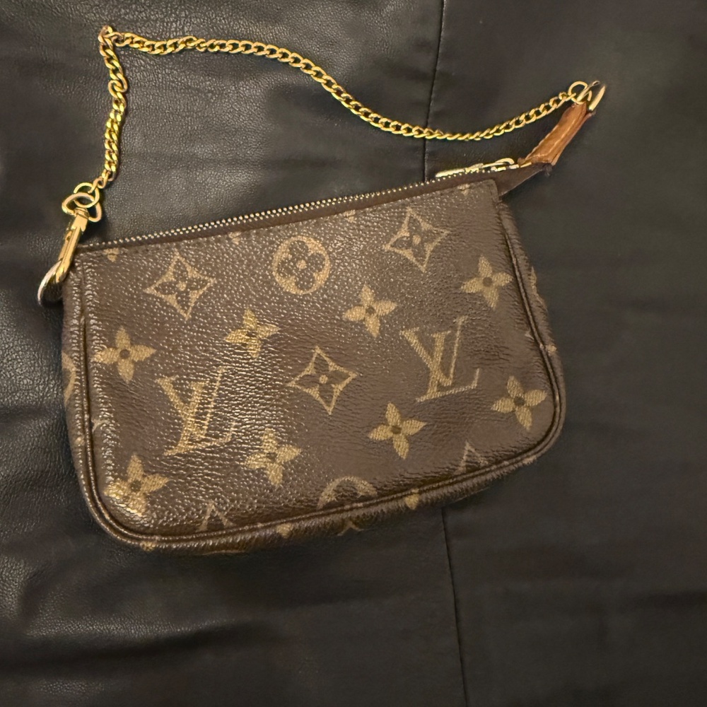 Vintage Louis Vuitton Pochette Accessories Monogram Canvas